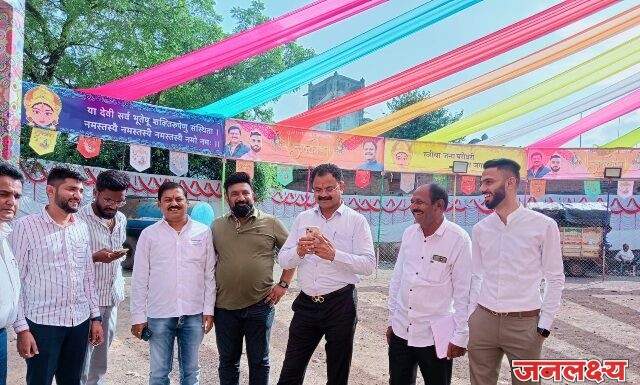 पाचोरा येथील मानसिंग ग्राउंड वर भव्य दांडियाचे कार्यक्रमाचे मंडपाचे ठिकाणाची पाहणी करताना पाचोरा तालुक्याचे आमदार श्री किशोर आप्पा पाटील