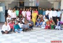 तब्बल २२ वर्षांनी शिक्षकांनी श्री. गो से. हायस्कुल मधल्या १० वी ब वर्गात लावली माजी विद्यार्थ्यांची तासिका