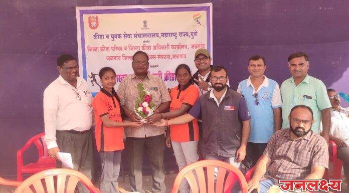 स्नेहल रावसाहेब पाटील १५०० मिटर रनिंग व पायल तुकाराम कोळी भालाफेक स्पर्धेमध्ये विभागावर निवड