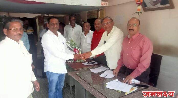 विज वितरण कर्मचारी सहकारी पतसंस्थेच्या चेअरमन पदी संदीप पाटील तर व्हा.चेअरमन पदी सुलोचना पाटील