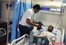 वडिलांच्या मृत्यू नंतर मृत्यूशी झुंज देणाऱ्या तरुणाचे डॉ. सप्निल पाटील यांनी वाचविले प्राण