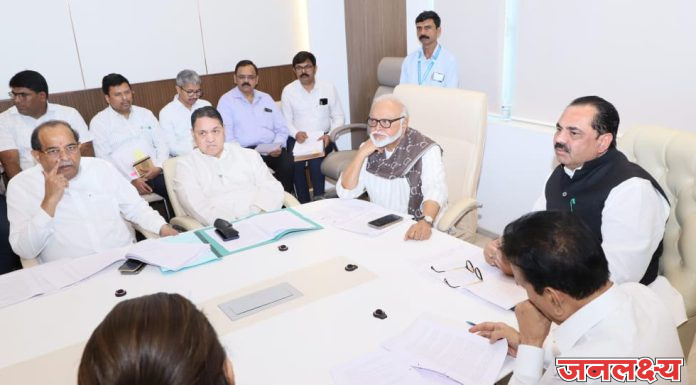 जळगाव जिल्ह्यातील १४ तालुक्यातील ६७ महसूली मंडळामध्ये दुष्काळसदृश्य परिस्थिती जाहीर