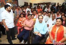 वैशालीताई सूर्यवंशी यांच्या नेतृत्वावर विश्वास ठेवत मातोश्रीवर जाऊन केला पक्षप्रवेश