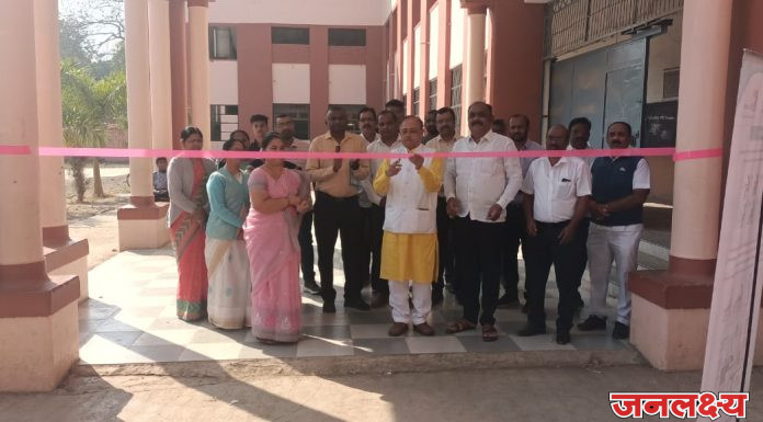 VR, IOT, रोबोटिक्स सारखे क्षेत्रात योग्य ज्ञान घेतल्यास करिअर मध्ये उंच भरारी घेता येईल- संजयजी वाघ