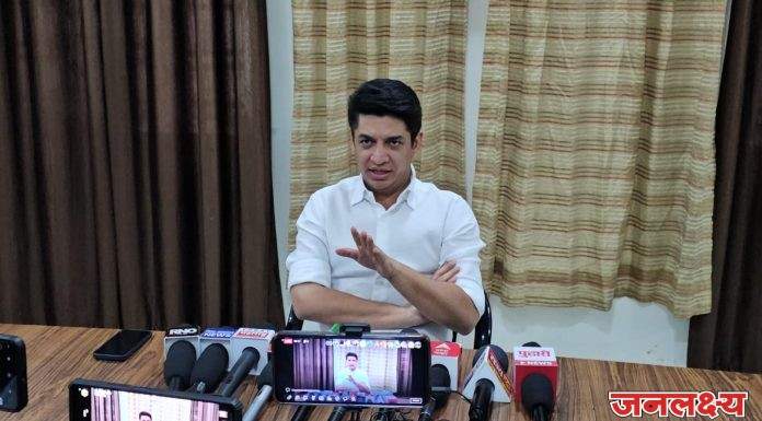 गांधीजींना अभिप्रेत ‘रामराज्या’तील लोकप्रतिनिधी बनण्याचा प्रयत्न