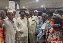 सा. बा. विभागाच्या दुर्लक्षाने :एसटी बसच ना प्रवाशांचे हाल मदतीला धावून आली पाचोरा कॉंग्रेस