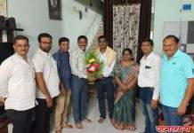 महात्मा फुले शिक्षक परिषदेतर्फे भावेश अहिरराव यांचा सत्कार