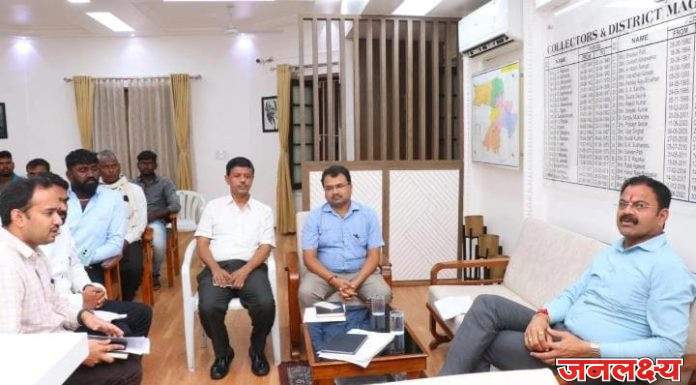 पाचोरा भडगाव शहरातील अतिक्रमित घरे नावावर करण्यासंदर्भातील हालचाली गतिमान; जिल्हाधिकाऱ्यांकडे बैठक संपन्न