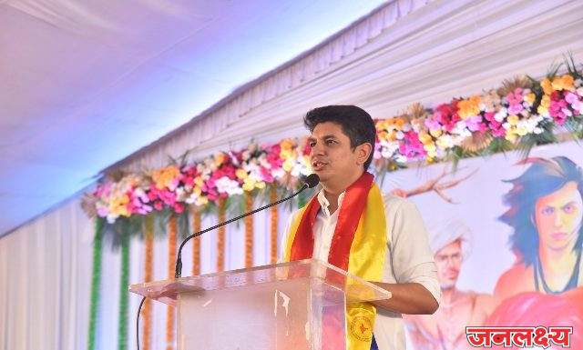 चंद्र-सूर्य असेपर्यंत कोणीही संविधान बदलू शकत नाही – आ. सत्यजीत तांबे