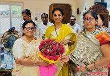 वैशालीताई सुर्यवंशींनी घेतली खा. सुप्रिया सुळेंची भेट