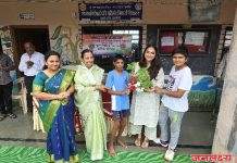 श्रीमती कमलताई पाटील यांच्या वाढदिवशी दिव्यांग विद्यार्थ्यांना भोजन