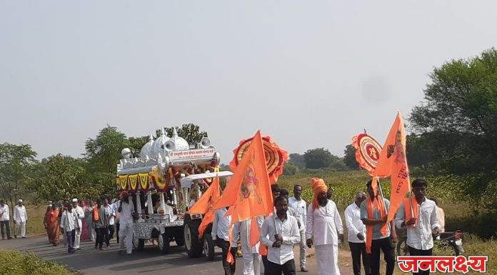 श्रीक्षेत्र मढी येथुन पायी दिंडी सोहळ्याचे गाणगापुर कडे प्रस्थान