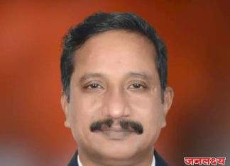 खो-खो च्या प्रचार व प्रसारासाठी डॉ. नरेंद्र कुंदर केनियाचे, राजेंद्र साप्ते दक्षिण आफ्रिकेचे प्रशिक्षक