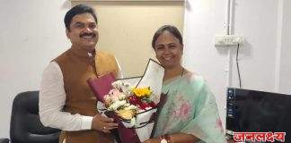 विधान परिषदेचे नवनिर्वाचित सभापती ना.राम शिंदे यांचा हॅट्ट्रिक आमदार राजळे यांच्या कडून जिल्ह्याच्या वतीने सन्मान