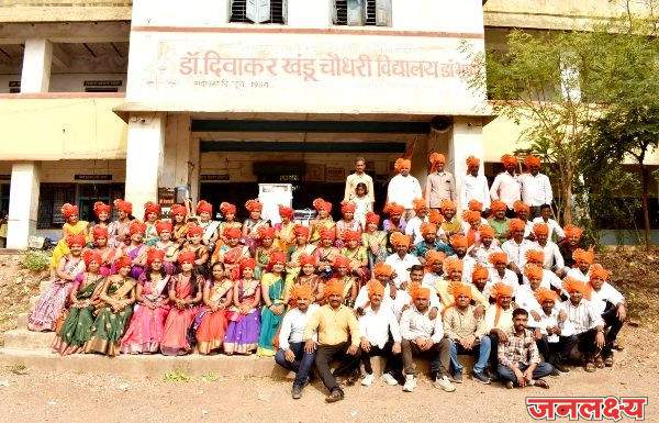 डॉ. डि.के.सी. विद्यालयाच्या 2003-2004 च्या दहावीच्या बॅचचे स्नेह संमेलन संपन्न