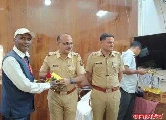 पाथर्डी पोलिस स्टेशनसह विविध ठिकाणी पत्रकार सन्मान सोहळा संपन्न