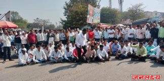 पाथर्डीत ओबीसींच्या रास्तारोको आंदोलना नंतर मनोज जरांगे पाटील यांच्या विरोधात गुन्हा दाखल