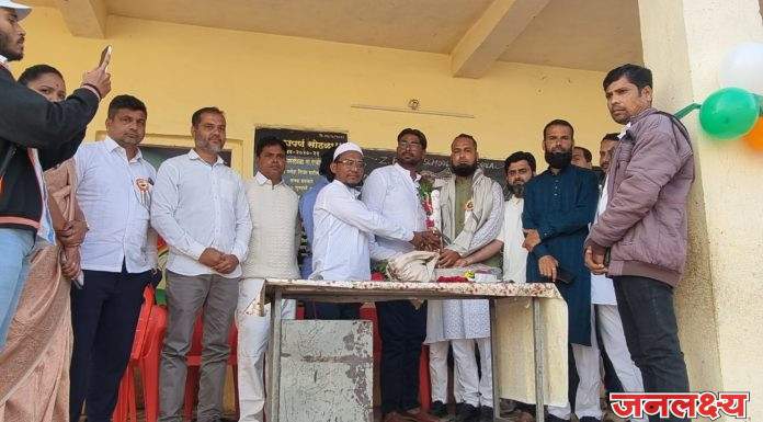 नगरदेवळा उर्दू शाळेत प्रजासत्ताक दिनानिमित्त गुणवंत विद्यार्थ्यांचे गुणगौरव