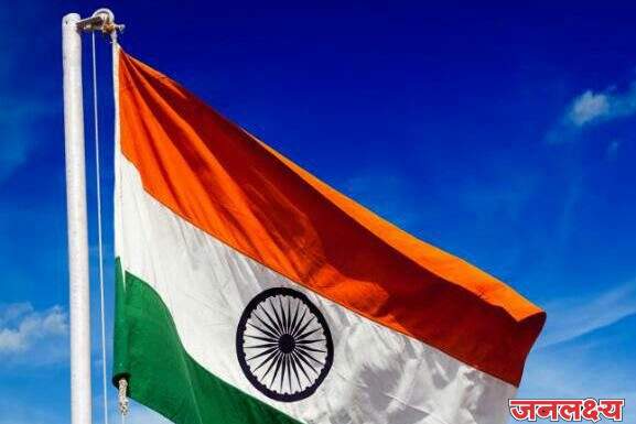 प्रजासत्ताक दिनी दहिगाव ग्रामपंचायतीने ध्वजारोहणच केले नाही,तर जळगाव येथील हायस्कूल मधील राष्ट्रध्वज दुपारीच उतरवला, राज्यात दोन ठिकाणी राष्ट्रध्वजाचा अवमान, पोलिसात गुन्हा दाखल