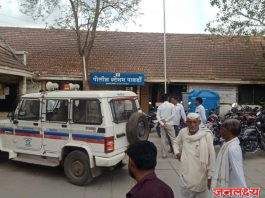 पाथर्डी पोलिस स्टेशनच्या आवारातील बेवारस अवस्थेतील वाहने वाहन मालकांनी आठ दिवसांत घेऊन जावीत,अंन्यथा कडक कारवाई अटळ : पोलिस निरीक्षक मुटकुळे