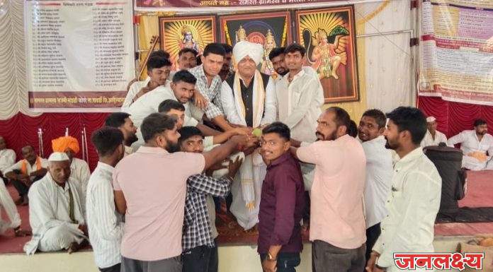 भरकटलेल्या भावी पिढीसाठी किर्तनातून व्यसनमुक्तीचा शपथविधी,ह.भ.प. लक्ष्मण महाराज कराड यांचा राज्यातील पहिला उपक्रम