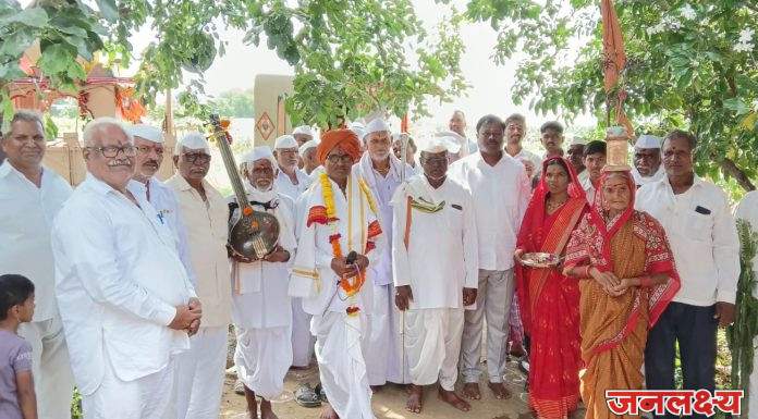 पंढरपूरहुन परत माघारी आलेल्या वै.यादवबाबा दिंडीचे वाघोली पंचक्रोशीत जोरदार स्वागत