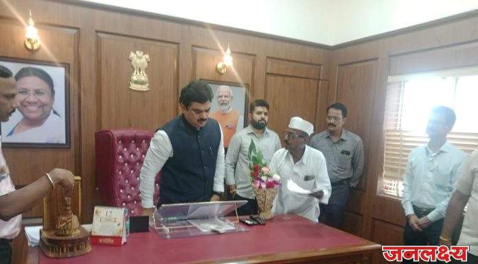 सेतू चालकाच्या गलथान कारभारामुळे महाडीबीटी घोटाळा,दिव्यांग व्यक्तीवर अंन्याय,सभापती राम शिंदे आणि पालकमंत्री नामदार राधाकृष्ण विखे पाटील यांच्या कडे तक्रारी दाखल?