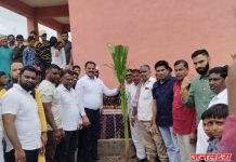 जारगाव उर्दू शाळेत आमदारांच्या अध्यक्षतेत “एक पेड मा के नाम”कार्यक्रम साजरा