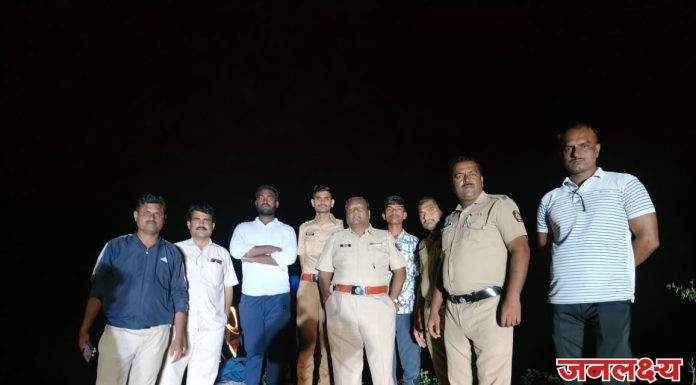 ३१ प्रवासी घेऊन जाणारी बस करंजी घाटातील खोल दरीत कोसळून १० जखमी नगरच्या सरकारी रुग्णालयात दाखल, मध्यरात्री पाथर्डी पोलिसांची कामगिरी