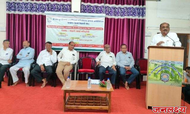 विद्यार्थ्यांनी स्वतःच्या क्षमता ओळखून स्वतःला सिद्ध करावे – नानासाहेब संजय वाघ