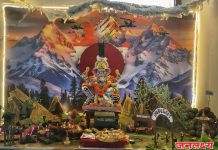 पाचोऱ्यात गणेश भक्तीला नवा रंग -शिंदे फार्मसी उजळले “ऑपरेशन सिंदूर” थीमने