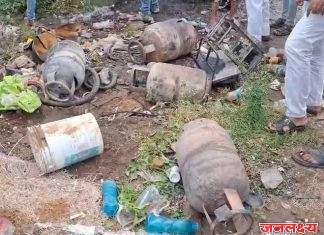 खळबळ : गॅस रिफिलिंग करताना हंड्यांचा भीषण स्फोट, एकजण गंभीर जखमी