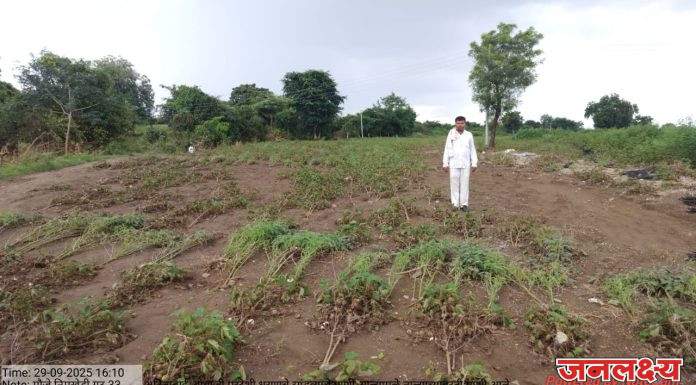 निमखेडी पाझर तलावाचा सांडवा फुटल्याने शेतकऱ्याचे कोट्यवधींचे नुकसान – शासन मदतीसाठी कुठे?