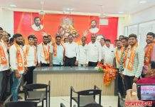 वडगाव टेक बु! येथील उबाठा, राष्ट्रवादी ,बीजेपी कार्यकर्ते यांचा आमदार किशोरआप्पा पाटील यांच्या हस्ते शिवसेनेत पक्ष प्रवेश