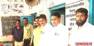 गरीब होतकरू विद्यार्थ्याचे पालकत्व अँड . राजेश गिरी यांच्या कडून स्वीकार; रामजीनगर जिल्हापरिषद शाळेत माजी विद्यार्थी संघाची निवड