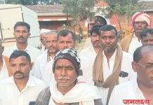 कोपरे येथे तहसीलदारांनी खुला करून दिलेल्या शिव पांदन रस्त्यावर प्रवास करण्या वरून तुफान हाणामारी,जिल्हा पोलिस अधीक्षक यांच्याकडे ग्रामस्थांची तक्रार दाखल?