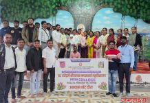 नवचैतन्य व्यसनमुक्ती केंद्रास स्व.राजेंद्रजी श्रीवास्तव M.S.W महाविद्यालयाच्या विद्यार्थ्यांची भेट