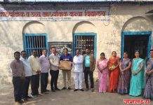 आमदार किशोर दराडे यांचे कडून पाचोरा कन्या विद्यालयात प्रोजेक्टर भेट