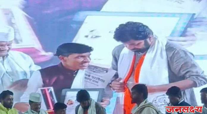 तळणीच्या विशाल सोनवणे ला ‘भारतरत्न डॉ. बाबासाहेब आंबेडकर समाज गौरव पुरस्कार’ प्रदान