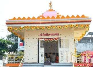 साई नगरच्या महिलांनी लाेकवर्गणीतून साकारले भव्य नीलकंठेश्वर महादेव मंदिर