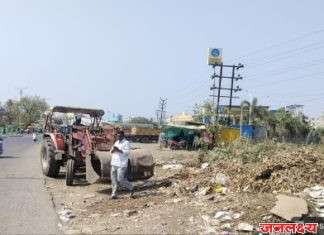महापौरांची कार्यतत्परता : आदेशानंतर राष्ट्रीय महामार्गावरील कचरा उचलला ‘ॲक्शन मोड’मध्ये आरोग्य विभाग