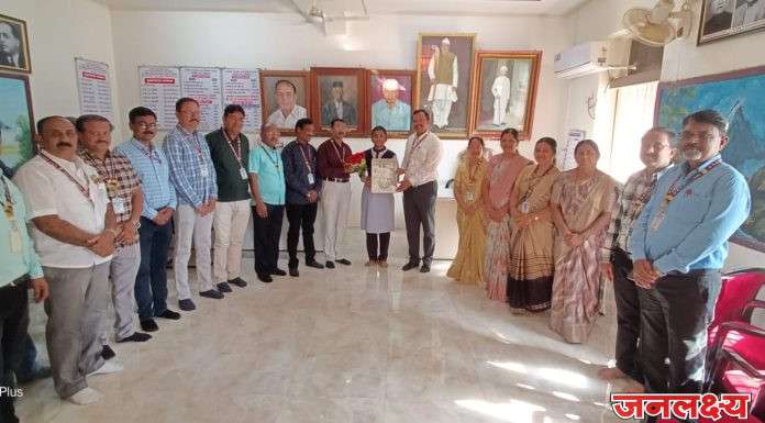 राष्ट्रीय विज्ञान दिना निमित्त कु धनश्री पाटील हीने मिसाईल मॅन डॉ. ए. पी. जे अब्दुल कलाम यांचे व्यक्तिचित्र रेखाटले