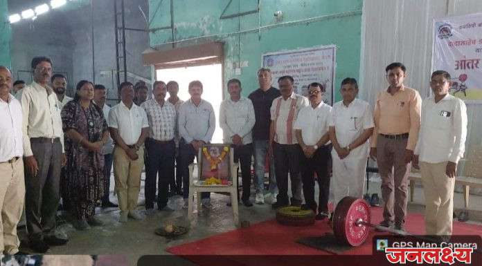 चोपडा महाविद्यालयात आंतर विभागीय शक्तीतोलन स्पर्धेचे यशस्वी आयोजन