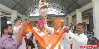 लोळेगाव येथील अखंड हरिनाम सप्ताहाची महंत रामगीरी महाराज येळीकर यांच्या काल्याच्या किर्तनाने सांगता