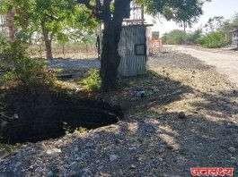 रस्त्यालगतची धोकादायक विहीर; सुरक्षेचा प्रश्न ऐरणीवर