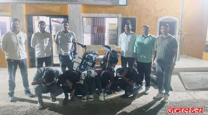 कारचालकाला लुटणाऱ्या टोळीचा पर्दाफाश; स्थानिक गुन्हे शाखेची कारवाई