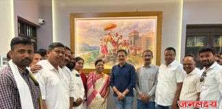 अतिवृष्टीग्रस्त शेतकऱ्यांना मोबदल्यासाठी पाठपुरावा