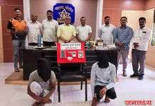 मुख्यमंत्री देवेंद्र फडणवीस साहेब यांच्या राहुरीतील सभेच्या दिवशी जवळ गावठी कट्टे बाळगणाऱ्या घोडेगाव- शनि शिंगणापूर येथिल दोन जणांच्या पोलीसांनी मुसक्या आवळल्या