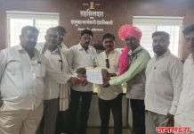 मुंबई-पुणे या मिसिंग लिंक रोडला “हुतात्मा शिंग्रोबा धनगर मार्ग” असे नाव द्यावे म्हणून शेवगाव-पाथर्डीतील सकल धनगर समाजाचे मुख्यमंत्र्यांना साकडे