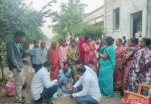 आमखेडा येथे सीआरटी प्रात्यक्षिक जनजागृती मोहीम उत्साहात शेतकऱ्यांना जैविक कीटकनाशकांचे धडे